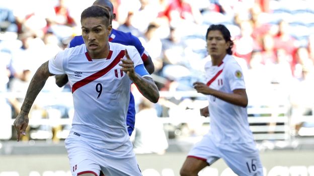 Peru forward Paolo Guerrero (9) drives the ball against Haiti in the first half of a Copa America Centenario soccer match, Saturday, June 4, 2016, in at CenturyLink Field in Seattle. (AP Photo/Ted S. Warren)